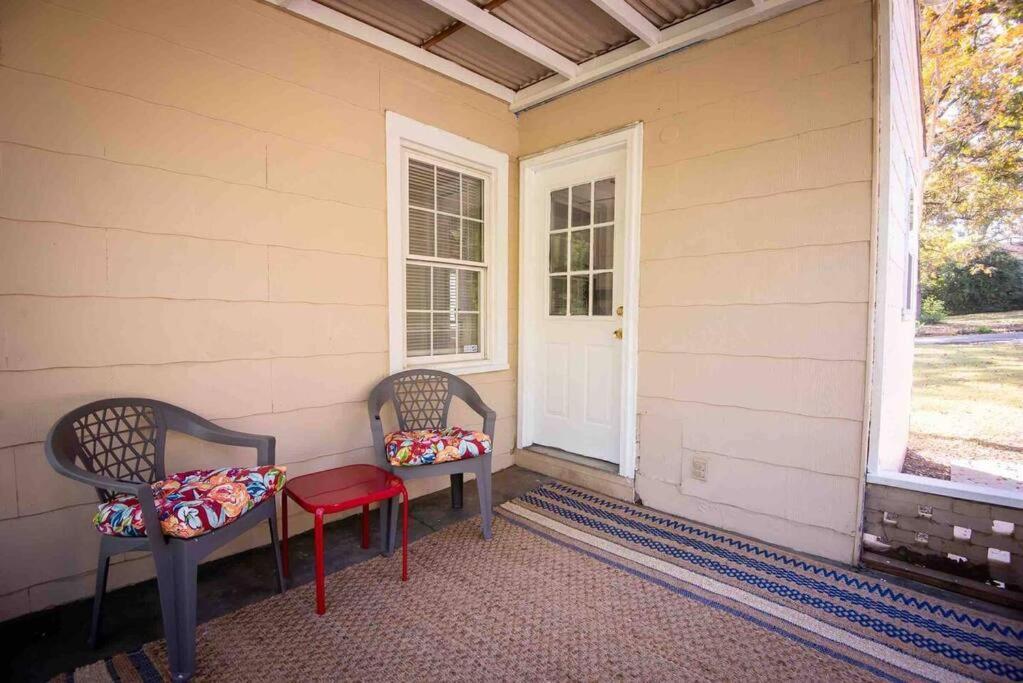 Holiday home Home/2br/close To Everything!